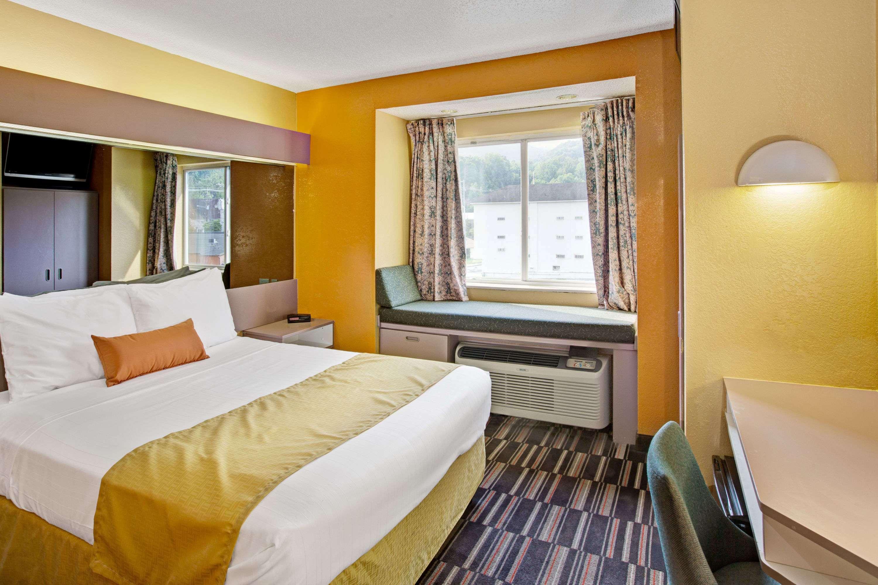 Microtel Inn & Suites By Wyndham Гатлинбург Экстерьер фото