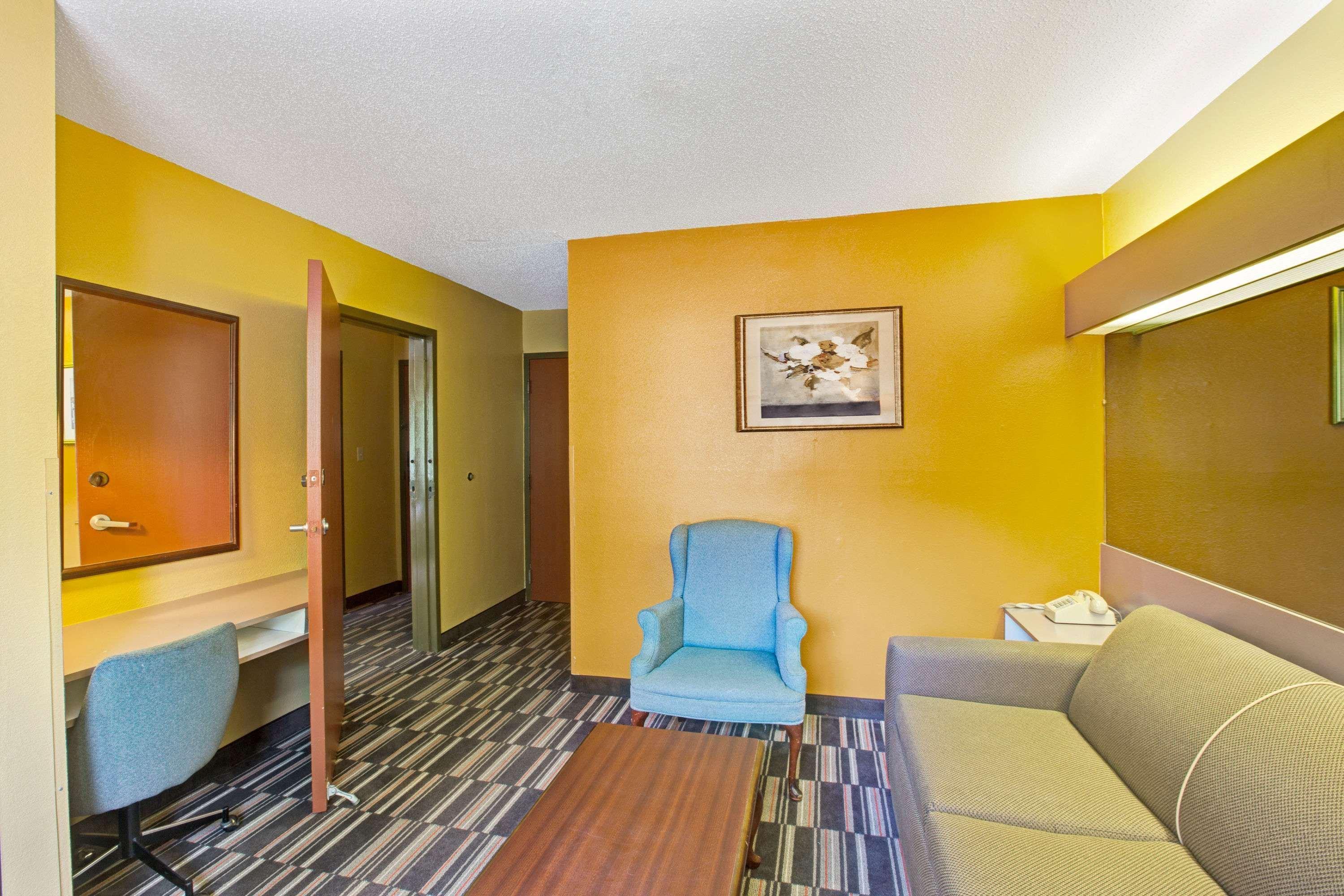 Microtel Inn & Suites By Wyndham Гатлинбург Экстерьер фото