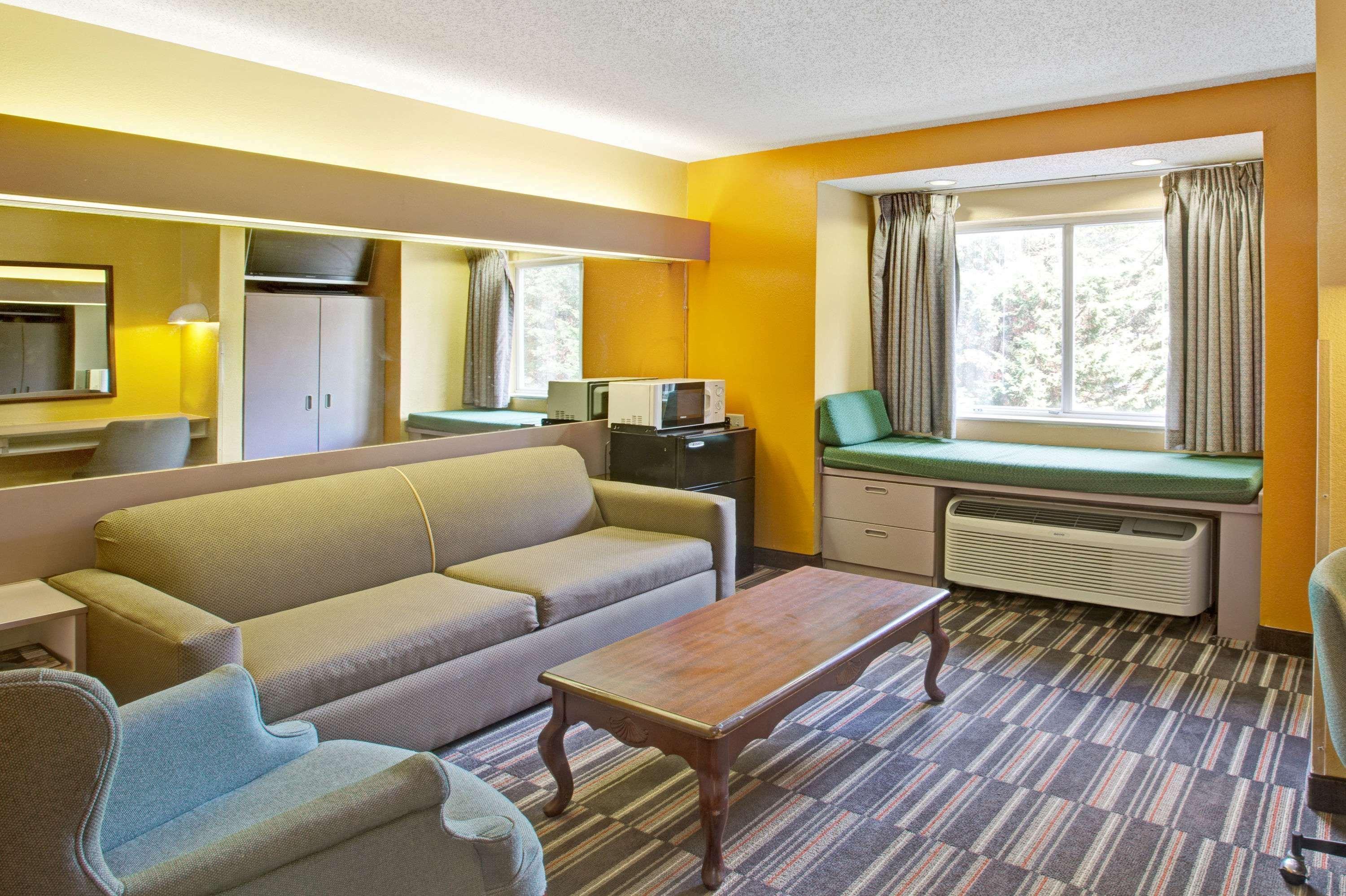 Microtel Inn & Suites By Wyndham Гатлинбург Экстерьер фото