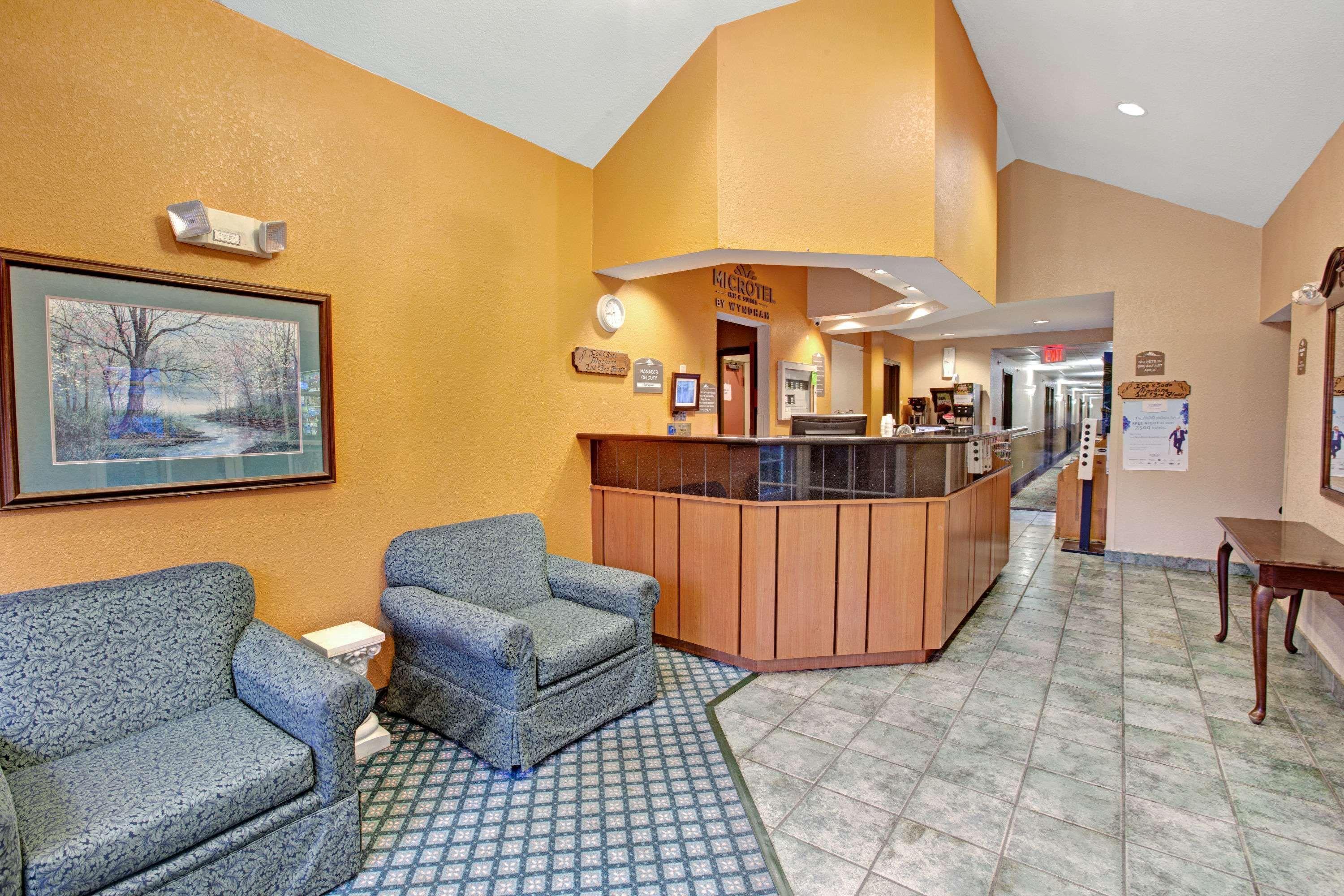 Microtel Inn & Suites By Wyndham Гатлинбург Экстерьер фото